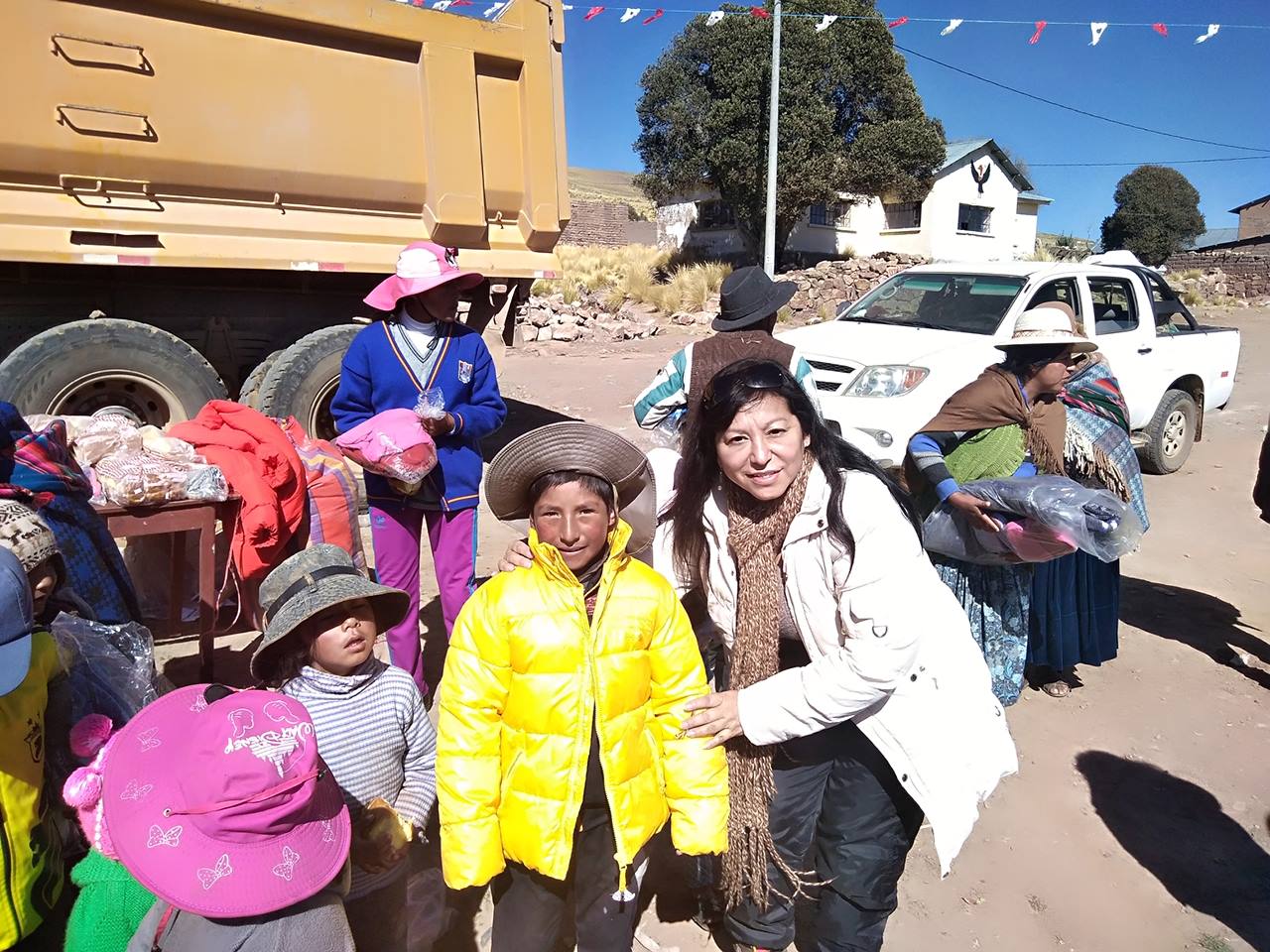 MISIÓN CUMPLIDA ABRIGUEMOS A PUNO